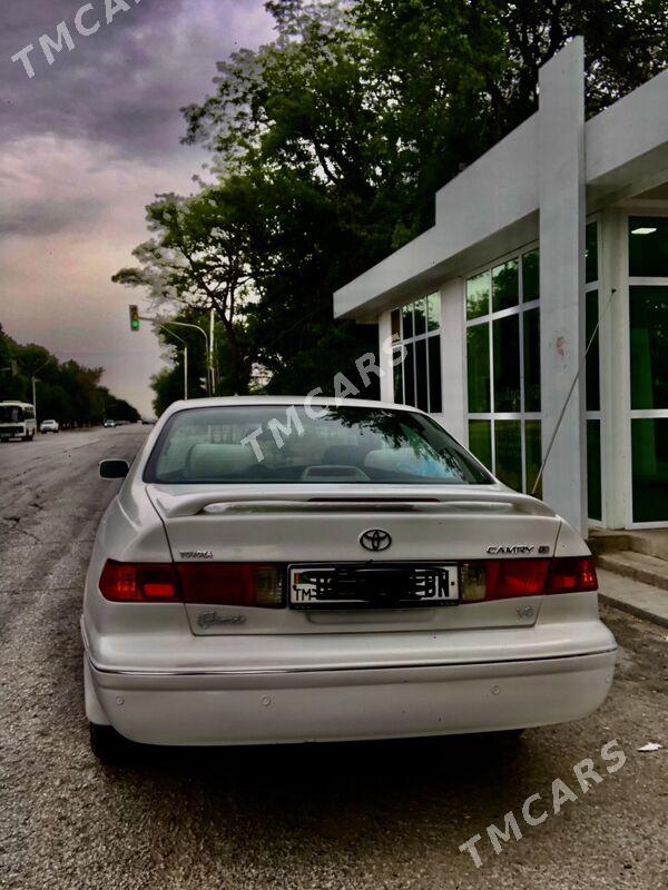 Toyota Camry 2000 - 124 000 TMT - Балканабат - img 9