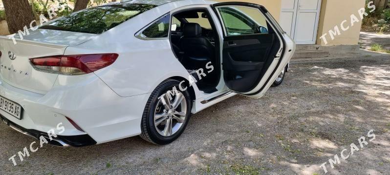Hyundai Sonata 2018 - 240 000 TMT - Бузмеин - img 2