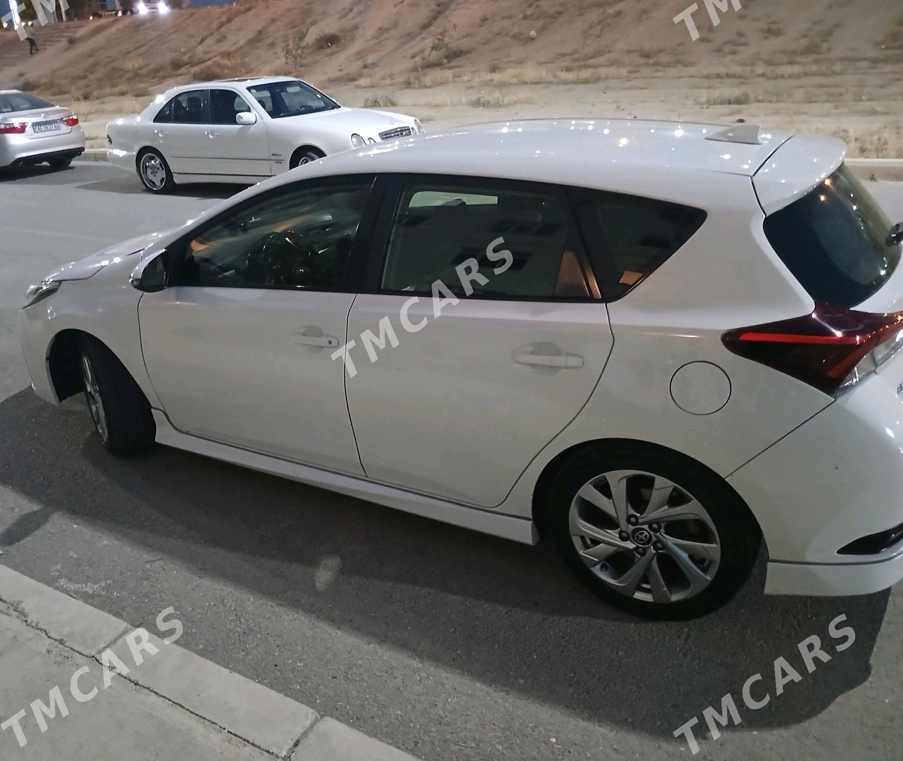 Toyota Corolla 2017 - 180 000 TMT - Aşgabat - img 3