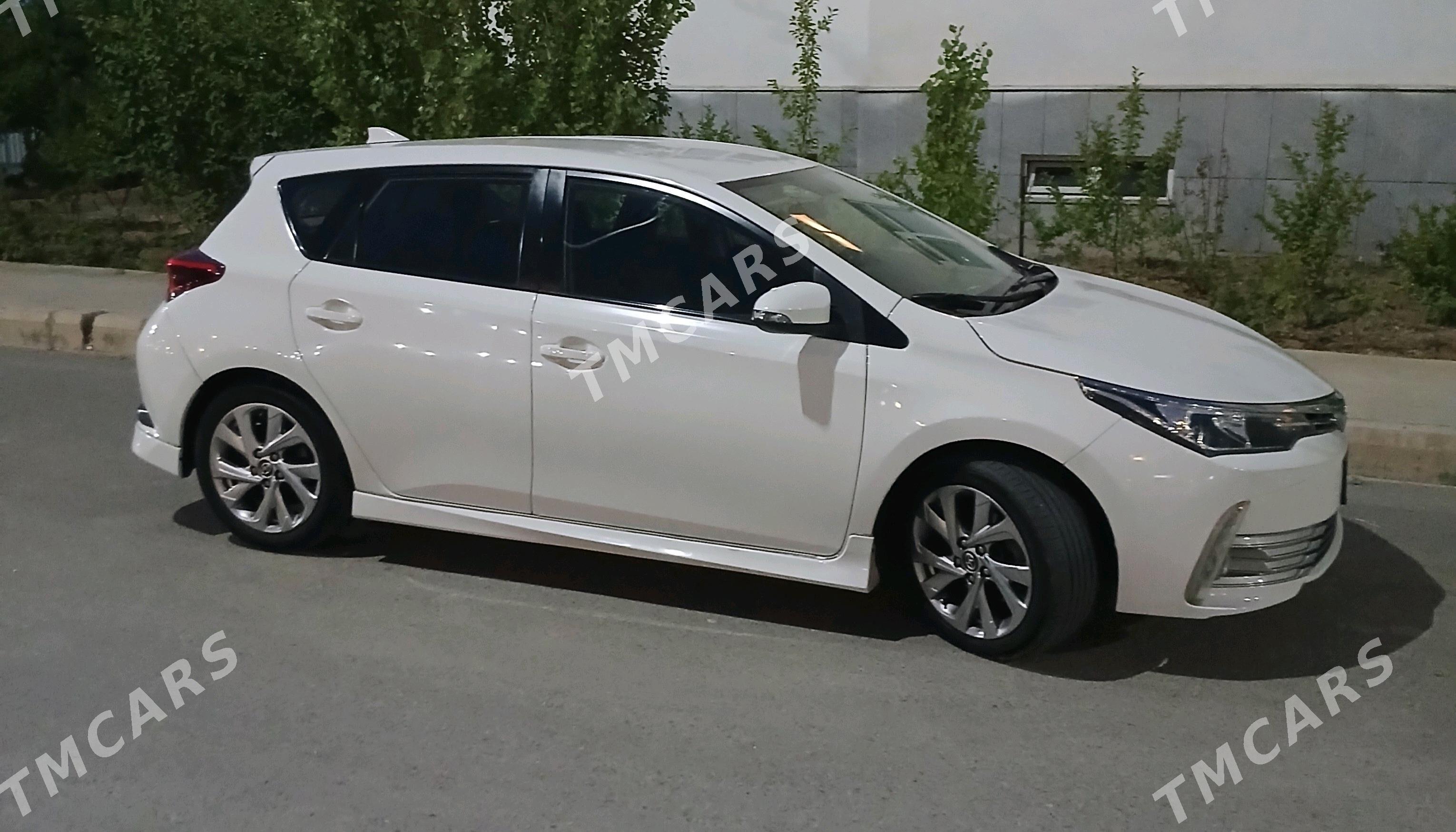 Toyota Corolla 2017 - 180 000 TMT - Aşgabat - img 4