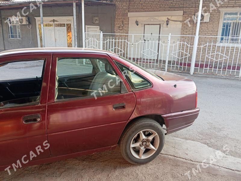 Opel Vectra 1992 - 30 000 TMT - Daşoguz - img 3