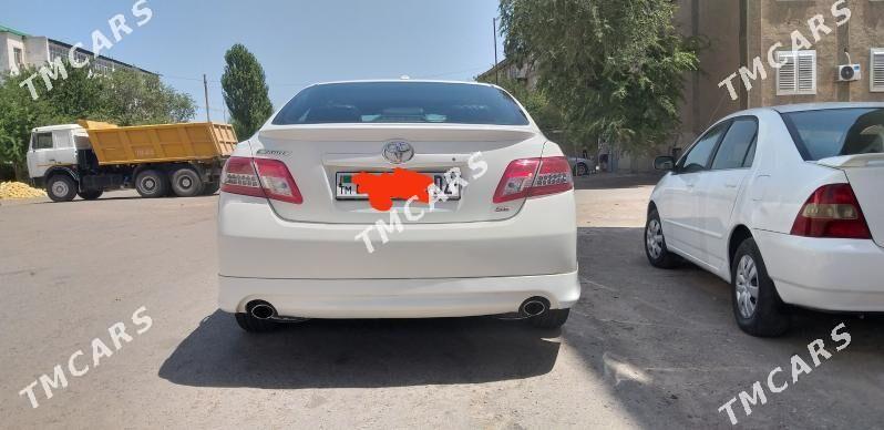 Toyota Camry 2010 - 200 000 TMT - Дашогуз - img 2