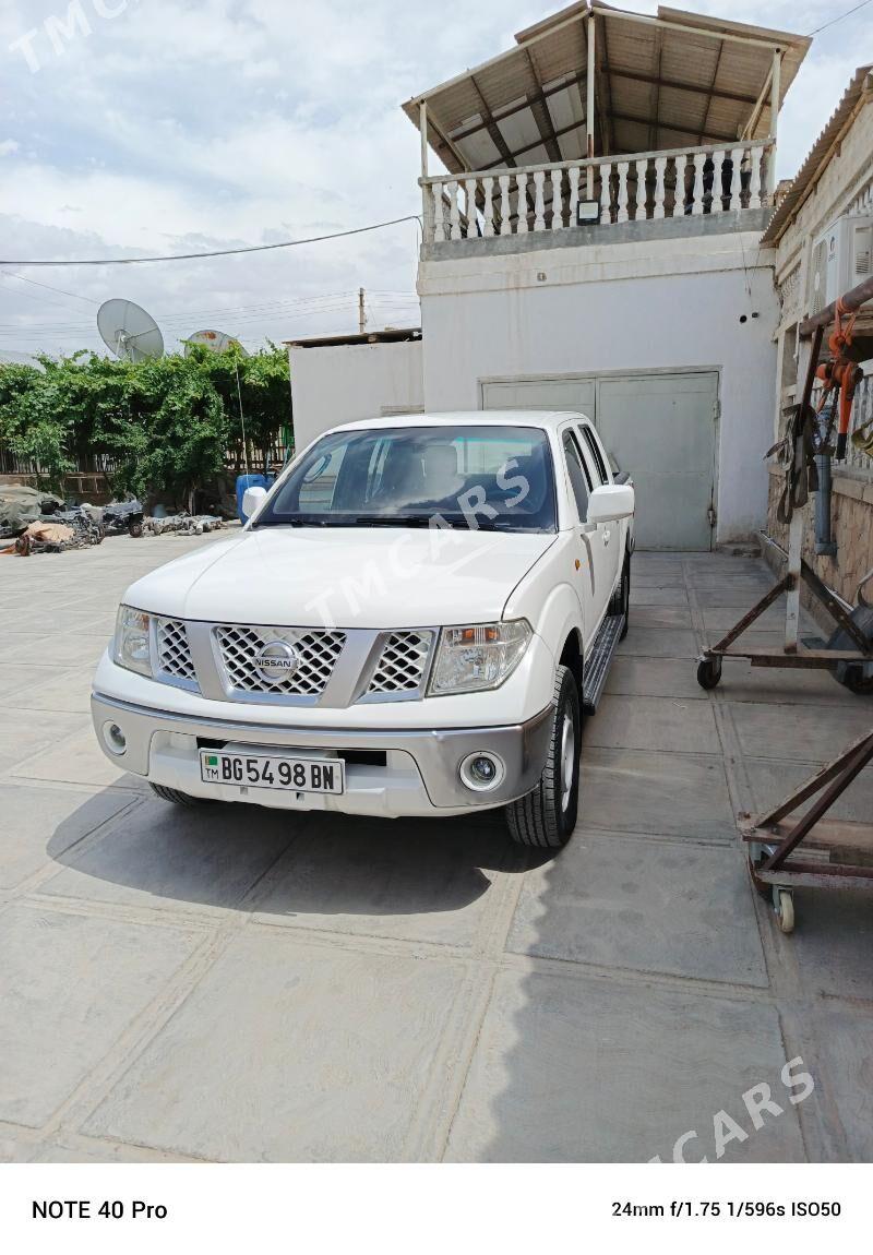 Nissan Navara 2014 - 140 000 TMT - Jebel - img 4