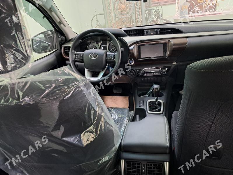 Toyota Hilux 2025 - 695 000 TMT - Aşgabat - img 6