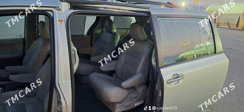 Toyota Sienna 2020 - 500 000 TMT - Aşgabat - img 4