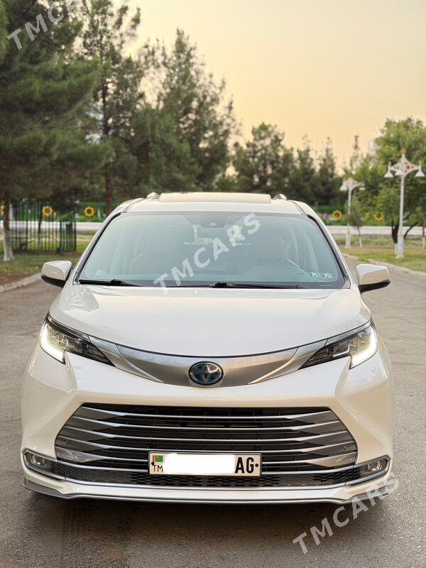Toyota Sienna 2021 - 675 000 TMT - Ашхабад - img 2