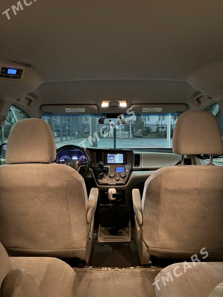 Toyota Sienna 2018 - 390 000 TMT - Aşgabat - img 8