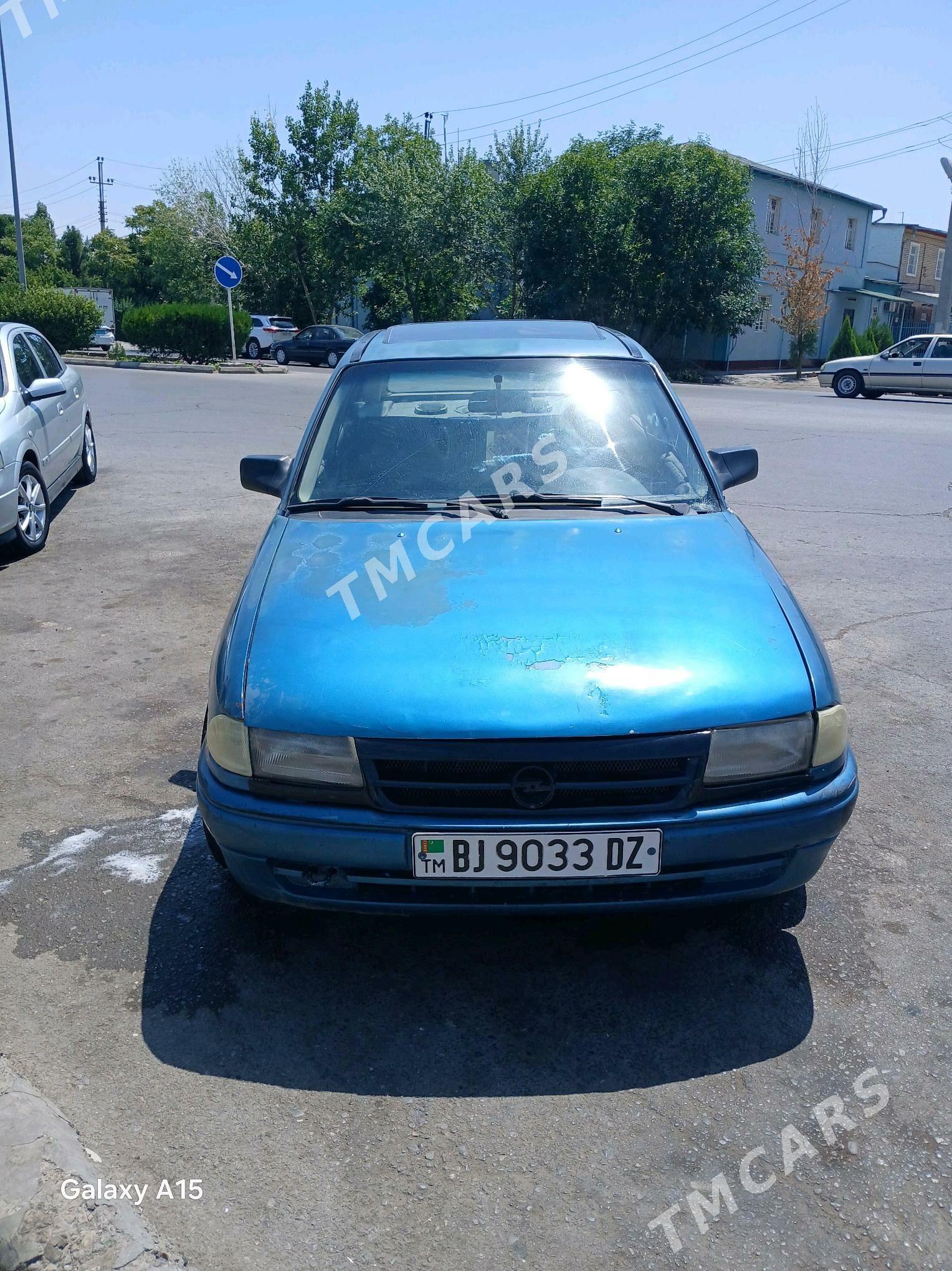 Opel Astra 1992 - 28 000 TMT - Gubadag - img 3