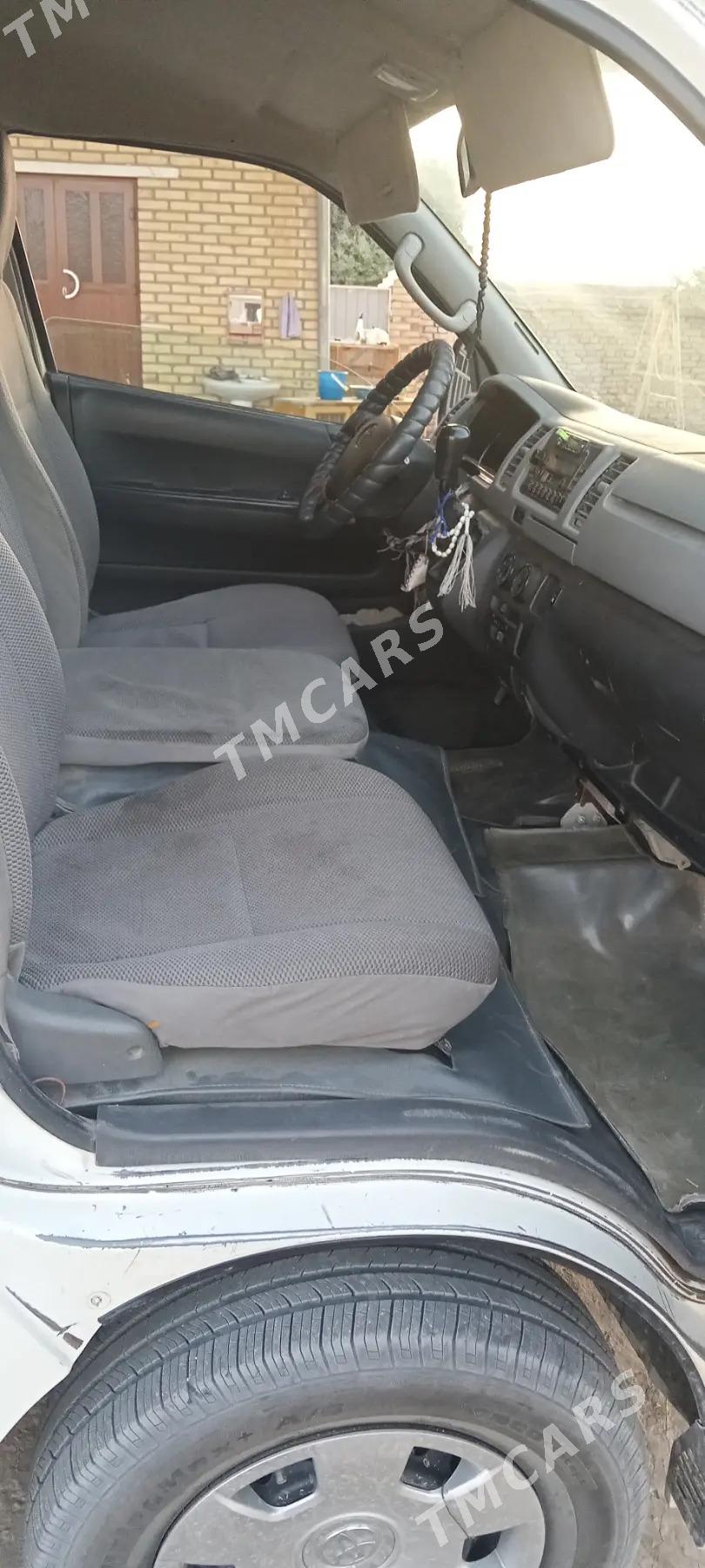 Toyota Hiace 2006 - 220 000 TMT - Sakarçäge - img 3