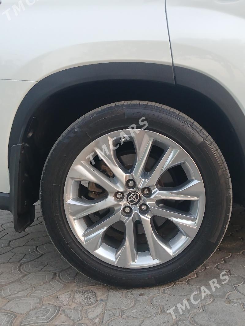 Toyota Highlander 2021 - 499 000 TMT - Türkmenabat - img 4