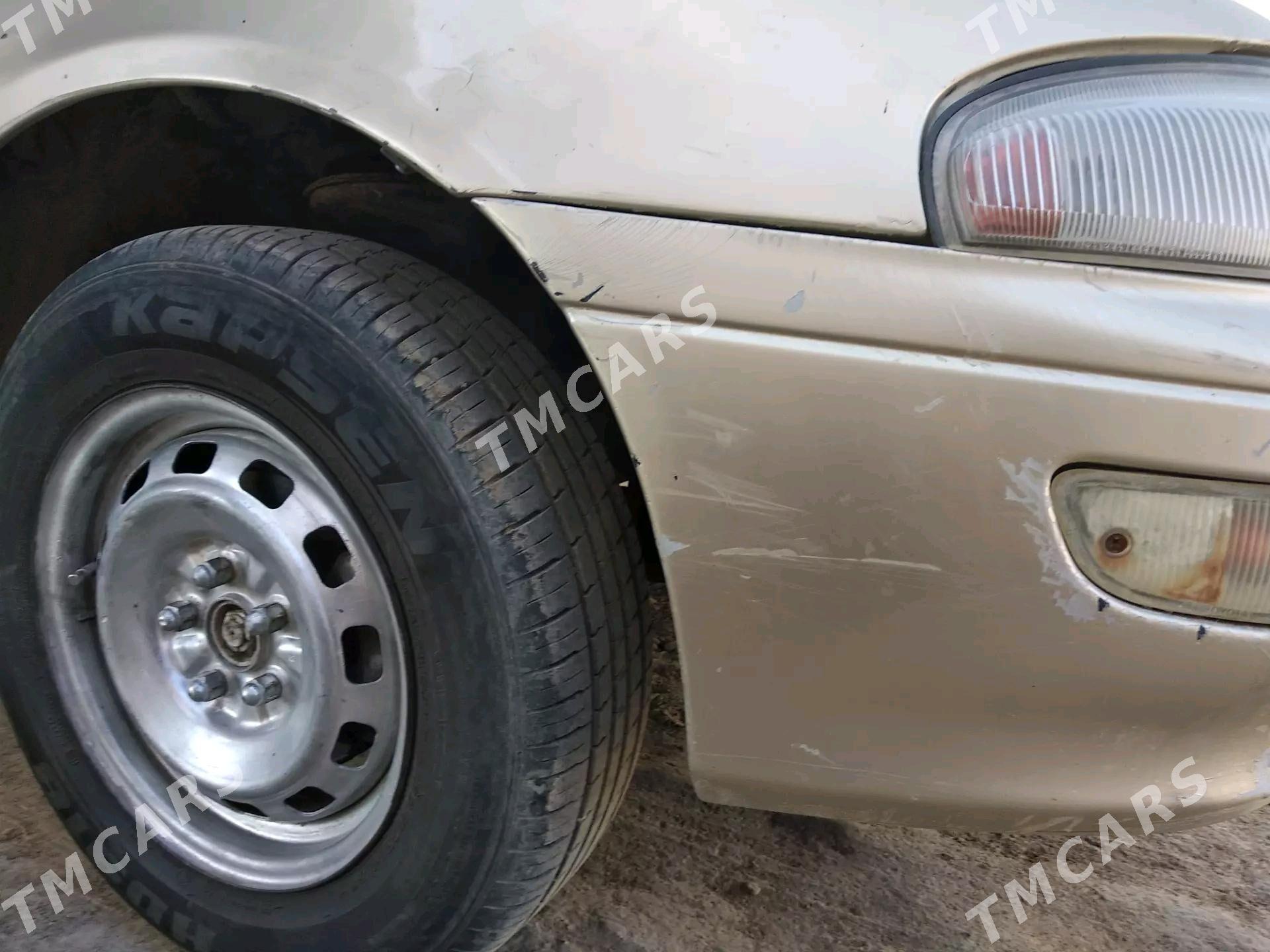 Toyota Carina 1993 - 28 000 TMT - Мургап - img 2