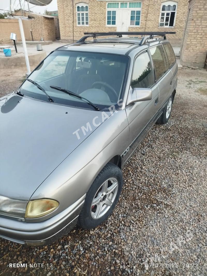 Opel Astra 1991 - 34 000 TMT - Sakarçäge - img 3