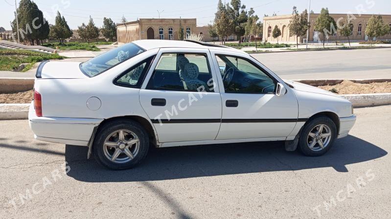 Opel Vectra 1992 - 25 000 TMT - Murgap - img 1