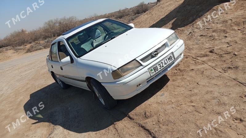 Opel Vectra 1992 - 25 000 TMT - Murgap - img 3