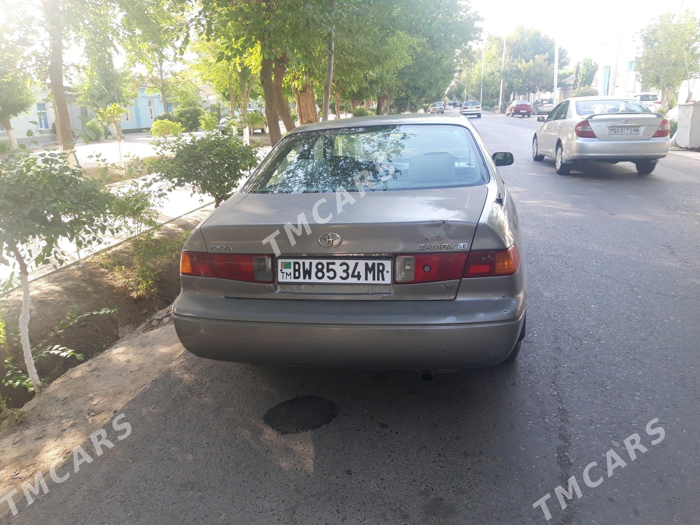 Toyota Camry 1997 - 125 000 TMT - Ёлётен - img 2