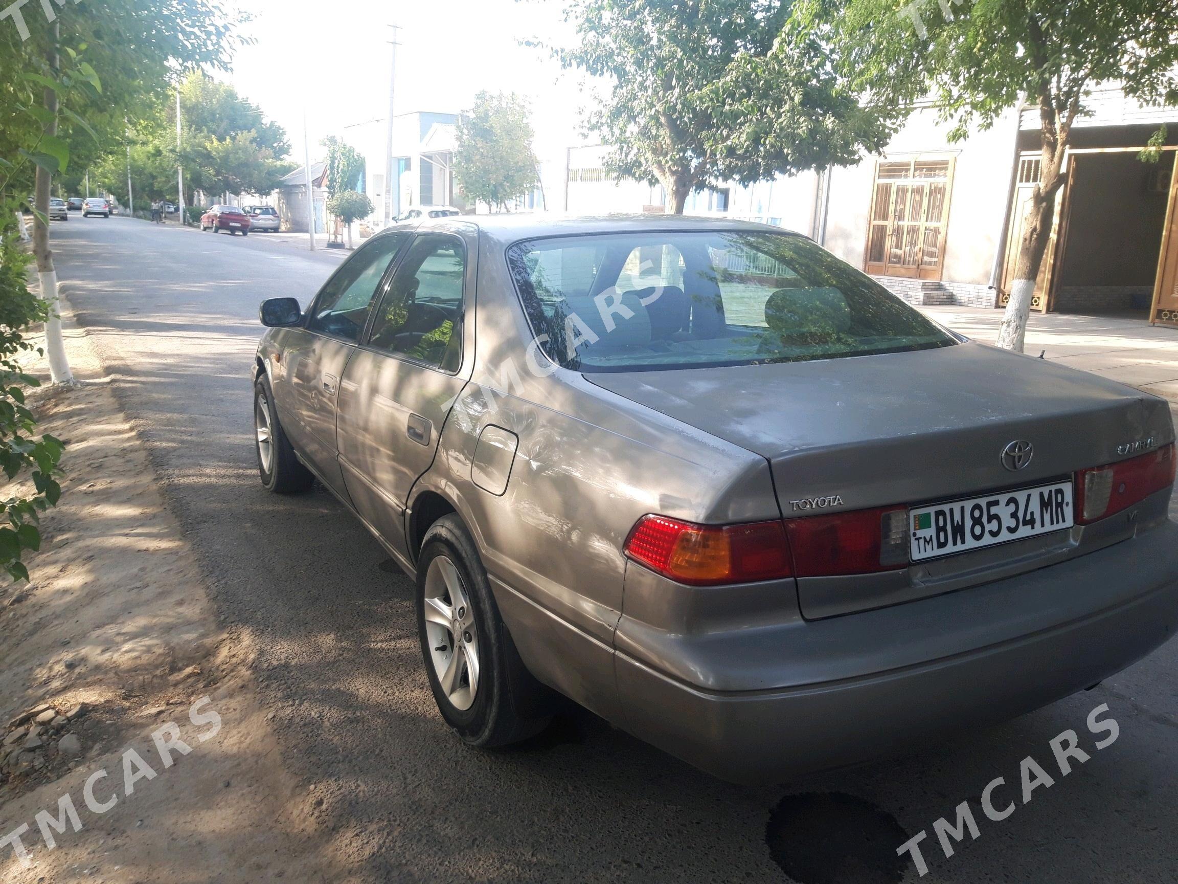 Toyota Camry 1997 - 125 000 TMT - Ёлётен - img 3