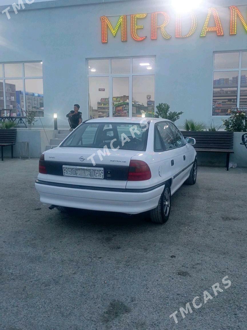 Opel Astra 1996 - 37 000 TMT - Бахарден - img 1