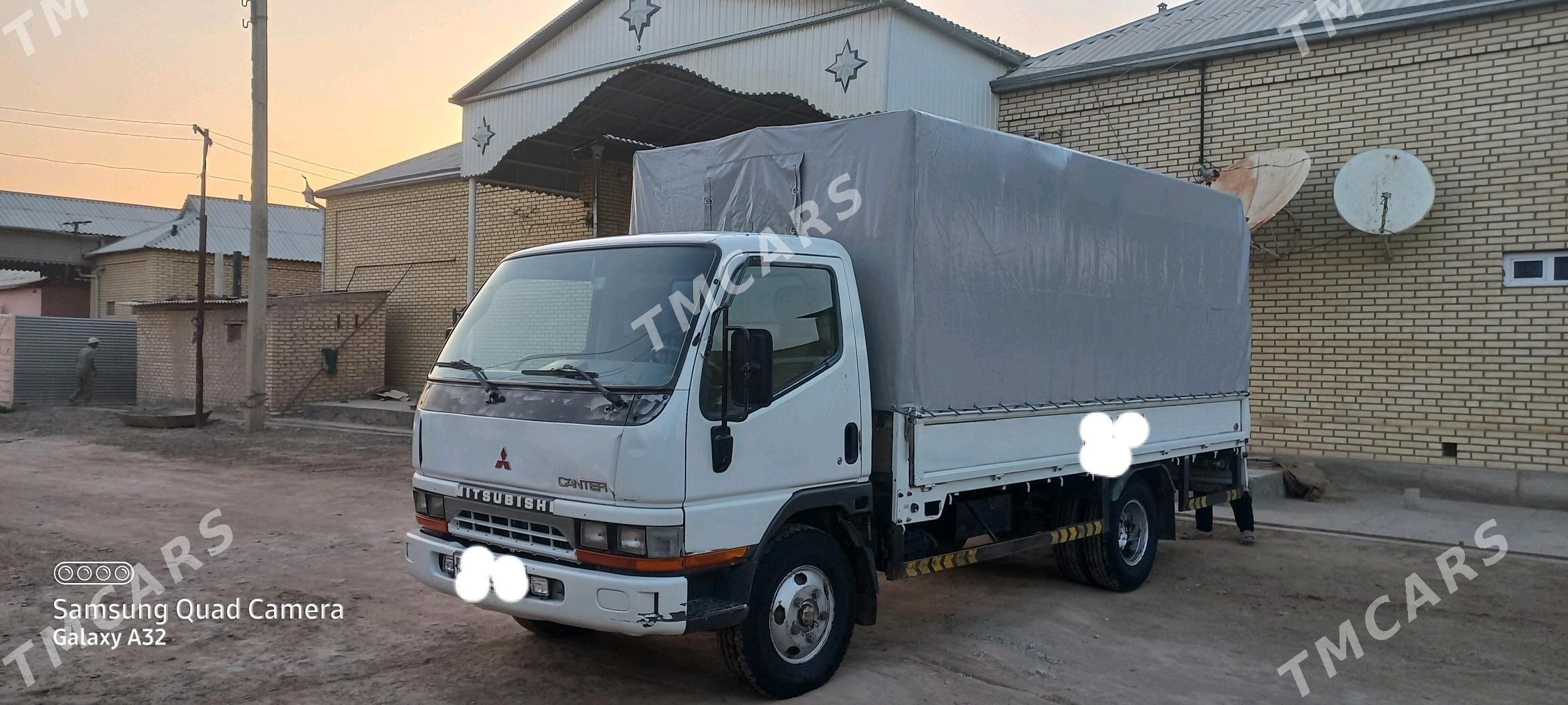 Mitsubishi Canter 2002 - 210 000 TMT - Mary - img 2