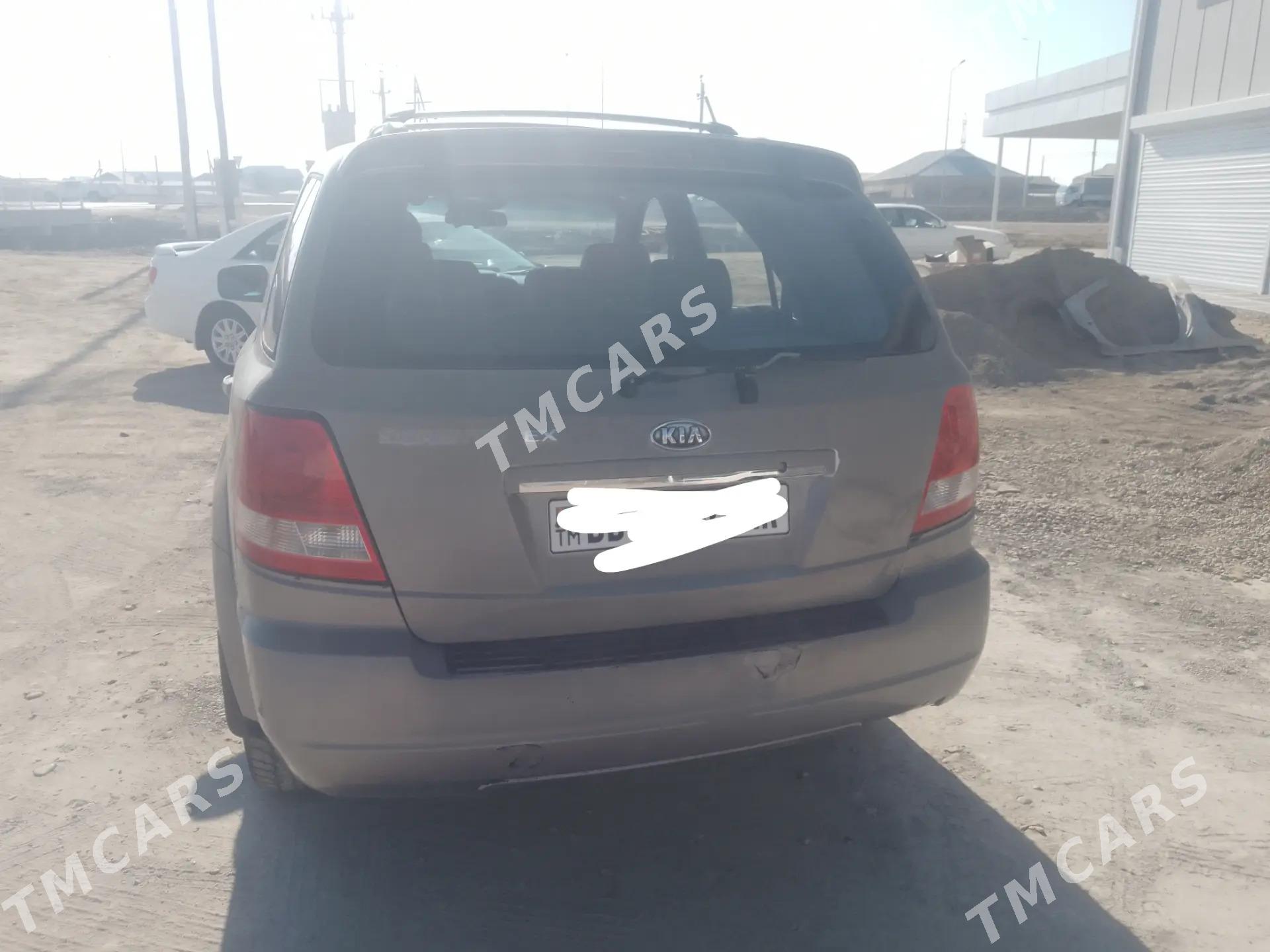 Kia Sorento 2005 - 70 000 TMT - Мары - img 2