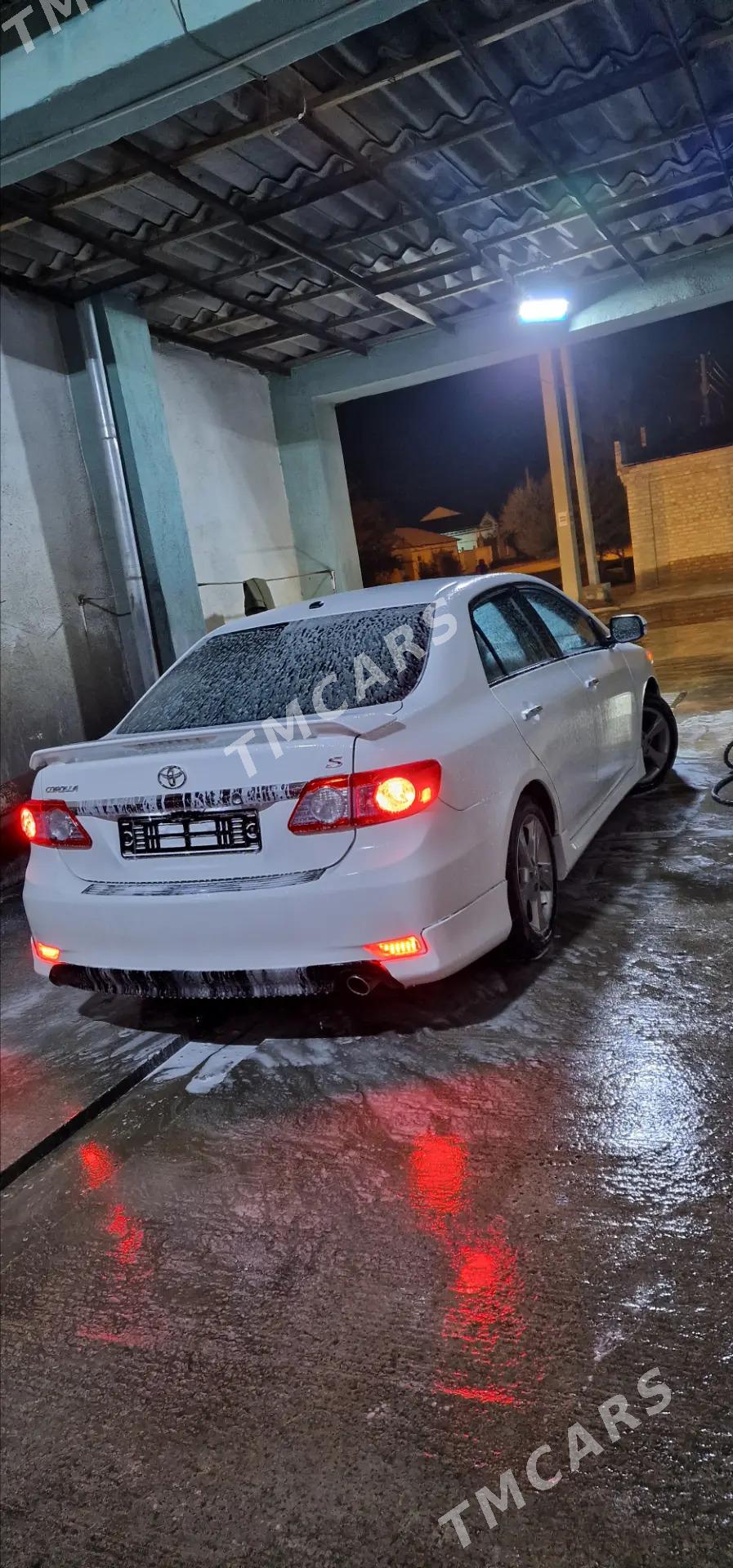 Toyota Corolla 2013 - 220 000 TMT - Бахарден - img 3