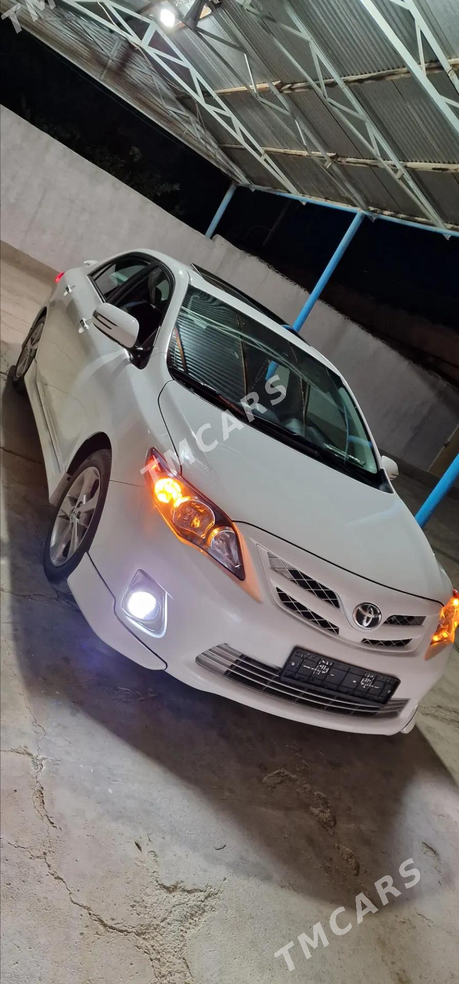 Toyota Corolla 2013 - 220 000 TMT - Бахарден - img 4