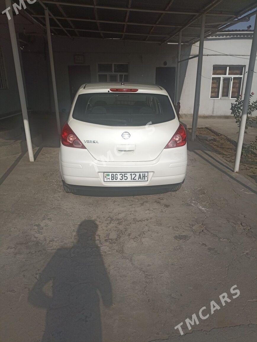 Nissan Versa 2010 - 125 000 TMT - Änew - img 2