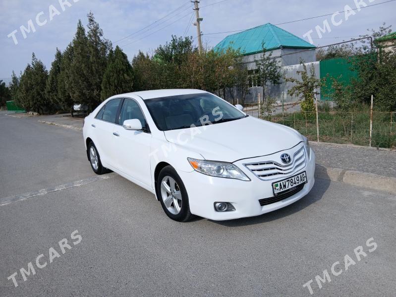 Toyota Camry 2010 - 155 000 TMT - Бузмеин - img 2