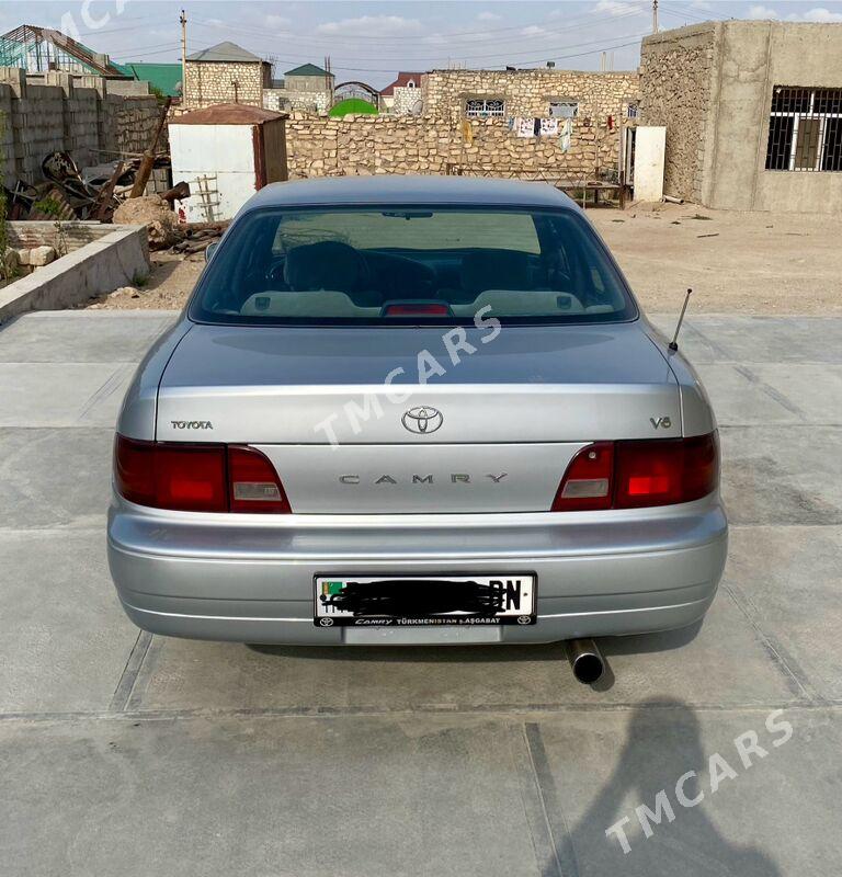 Toyota Camry 1995 - 100 000 TMT - Балканабат - img 5