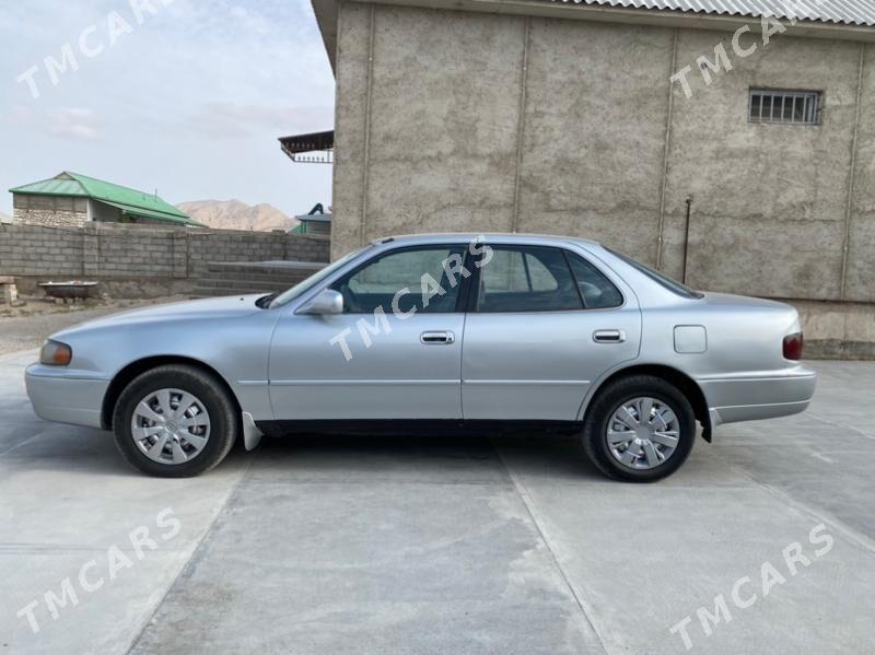 Toyota Camry 1995 - 100 000 TMT - Балканабат - img 2