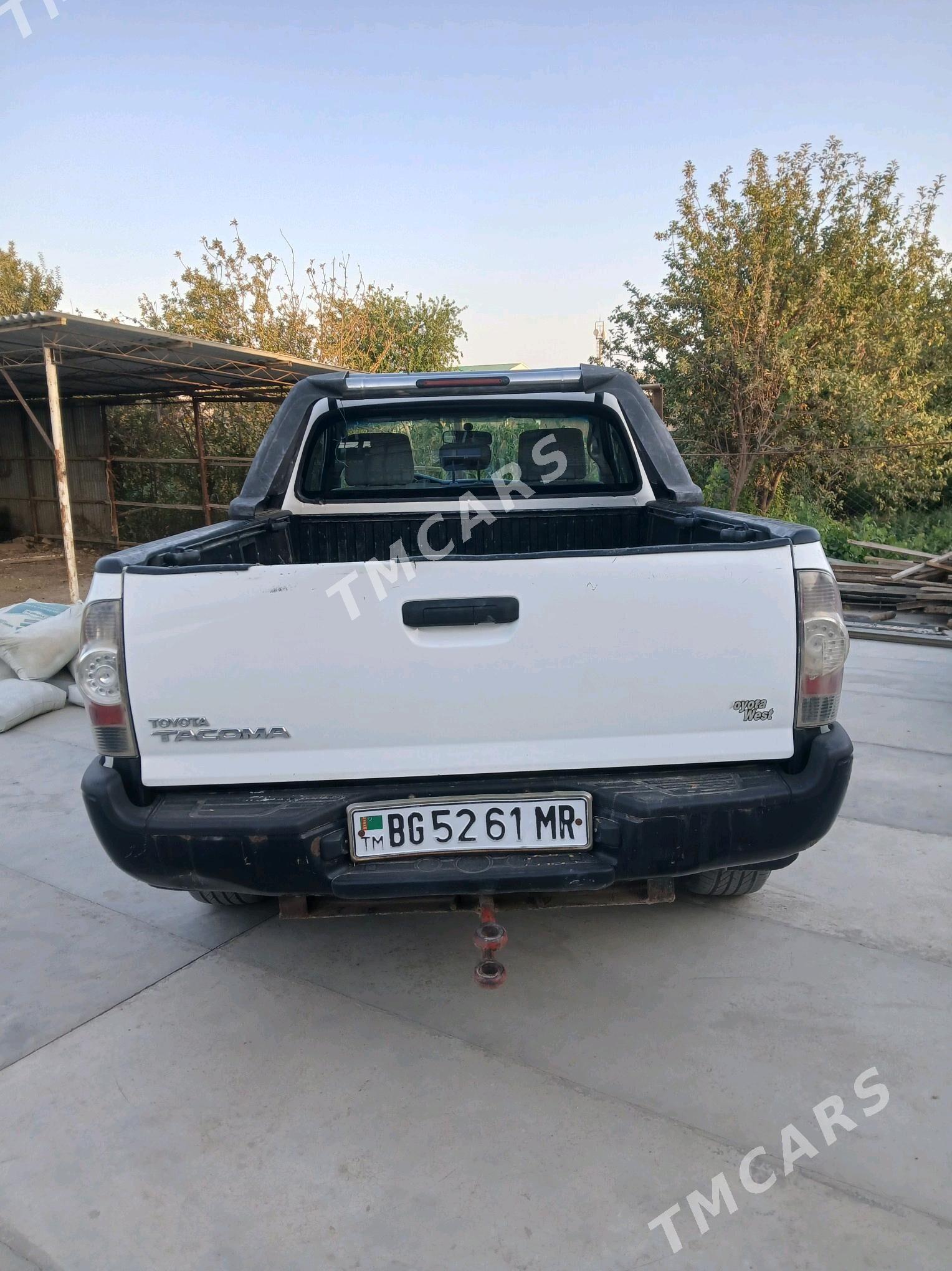 Toyota Tacoma 2011 - 220 000 TMT - Мары - img 2
