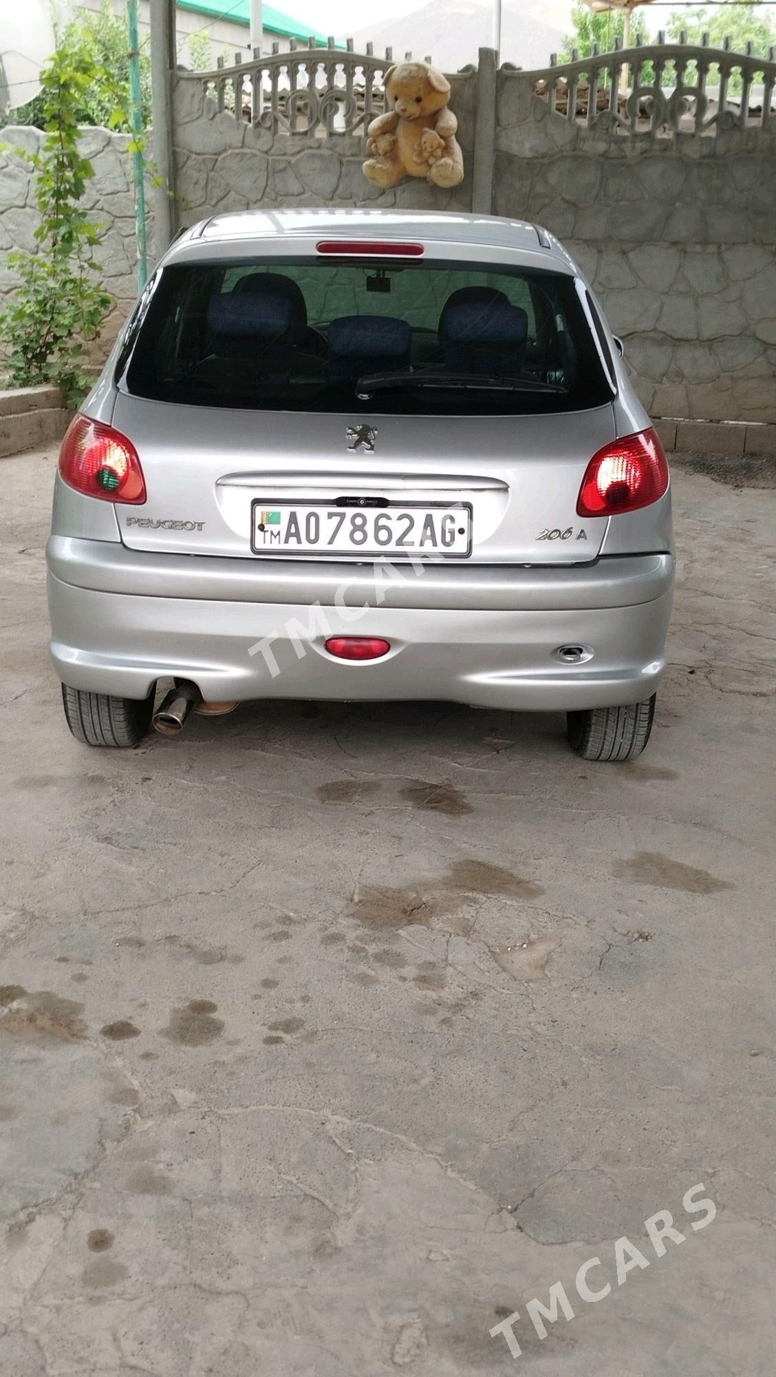 Peugeot 206 2005 - 70 000 TMT - Багир - img 6