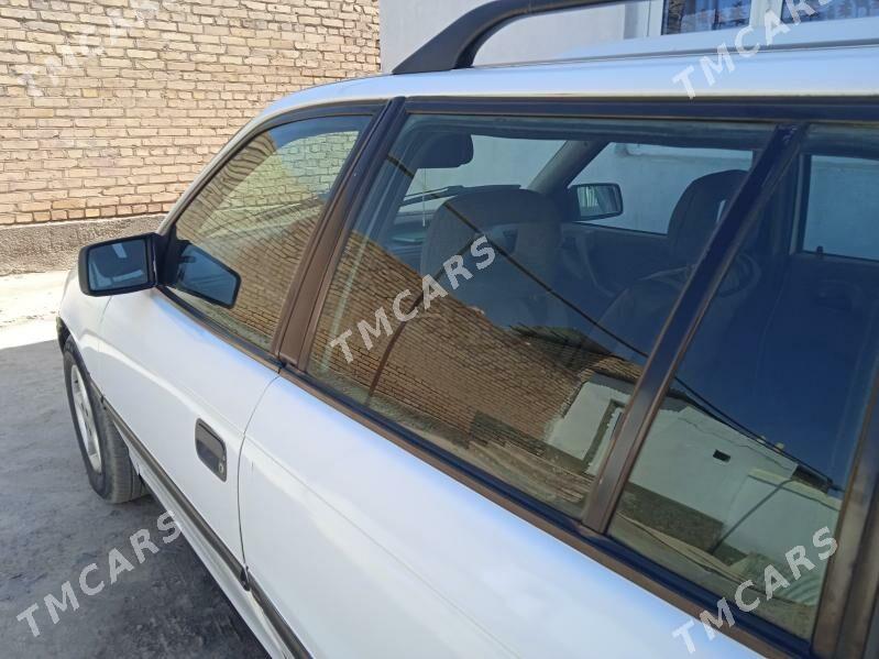 Opel Astra 1993 - 36 000 TMT - Чарджоу - img 2