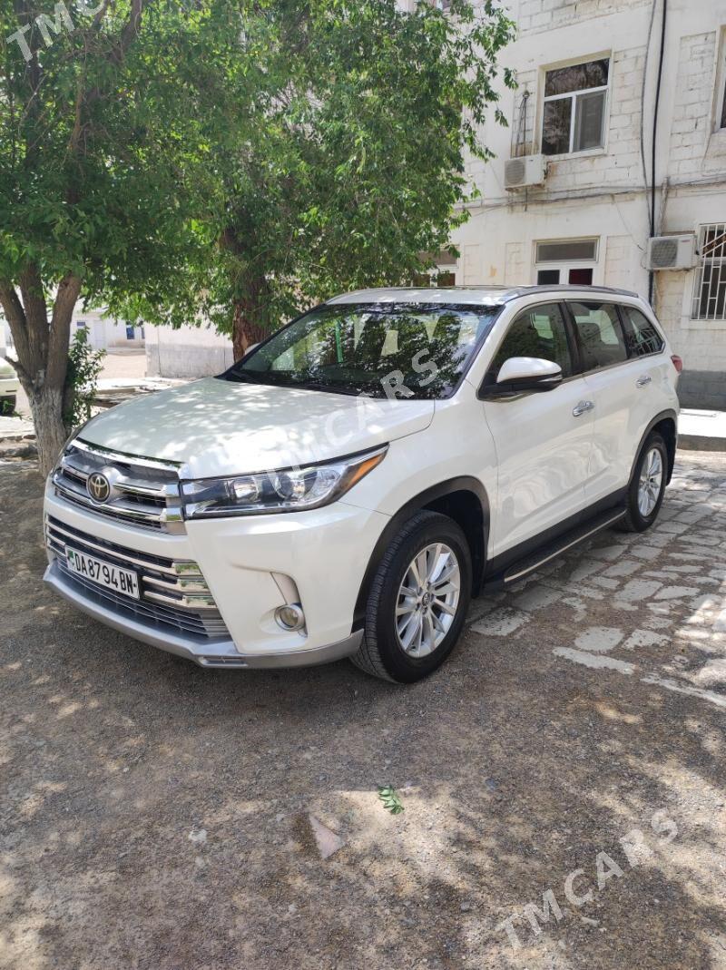Toyota Highlander 2019 - 445 000 TMT - Türkmenbaşy - img 2