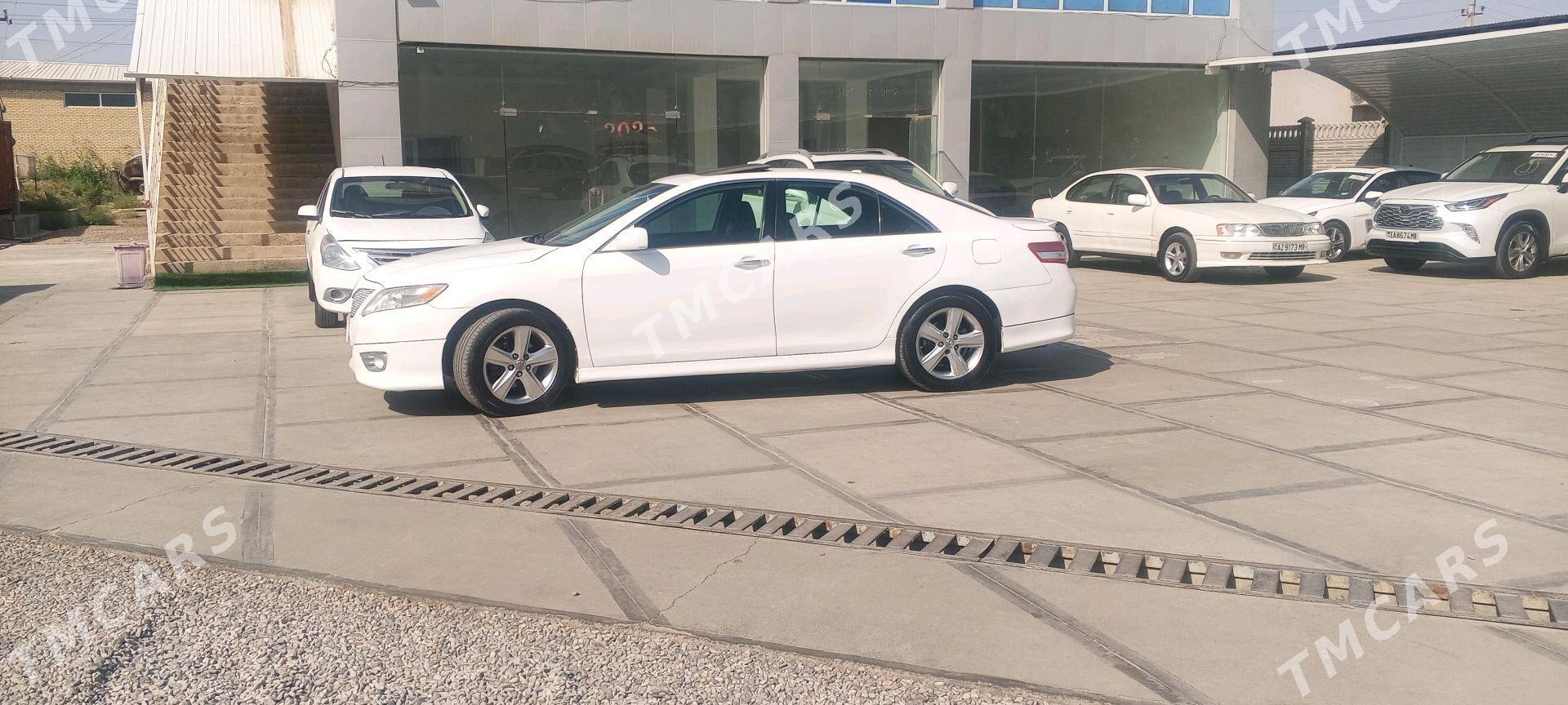 Toyota Camry 2010 - 190 000 TMT - Мары - img 8