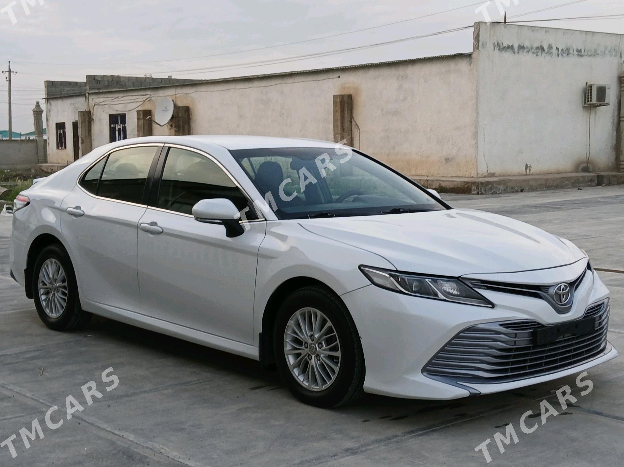 Toyota Camry 2018 - 260 000 TMT - Гёкдепе - img 3