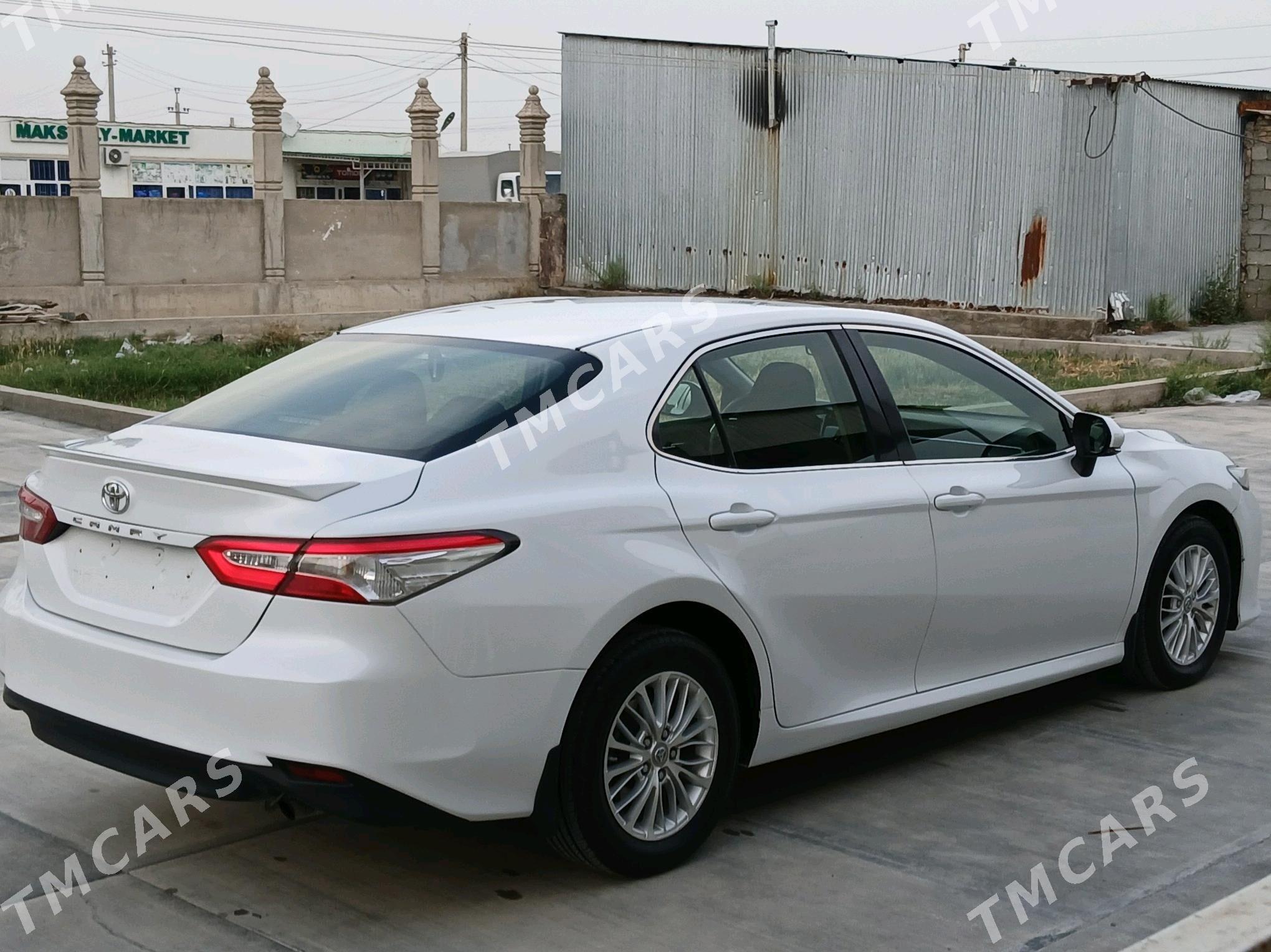 Toyota Camry 2018 - 260 000 TMT - Гёкдепе - img 2