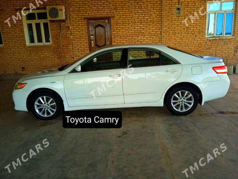 Toyota Camry 2010 - 138 000 TMT - Сакар - img 3