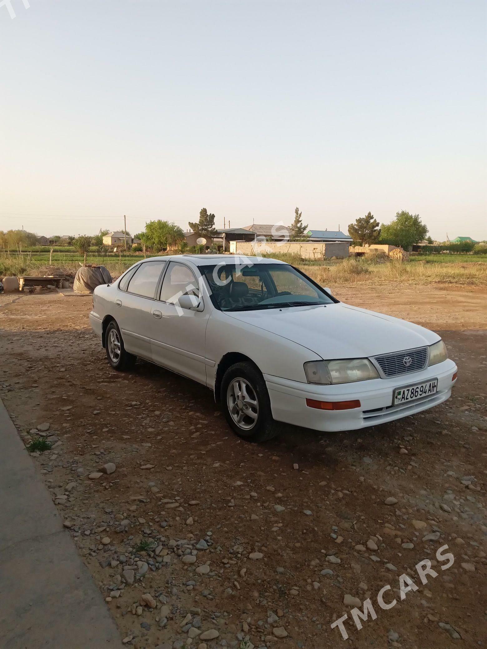 Toyota Avalon 1995 - 125 000 TMT - Бабадайхан - img 3