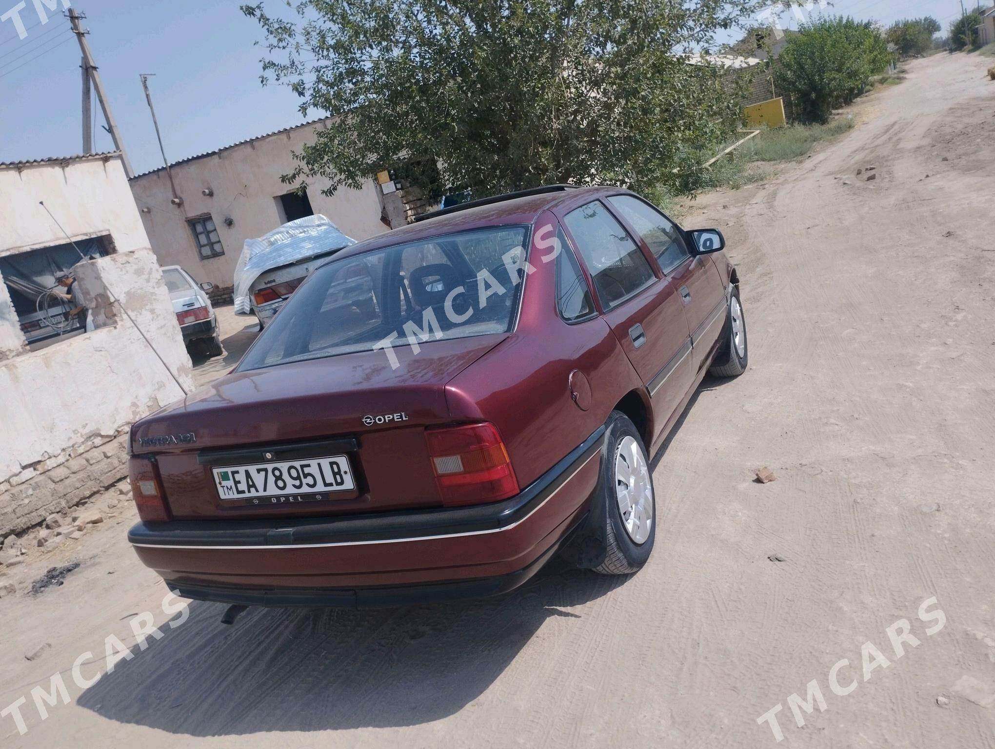 Opel Vectra 1992 - 28 000 TMT - Kerki - img 4