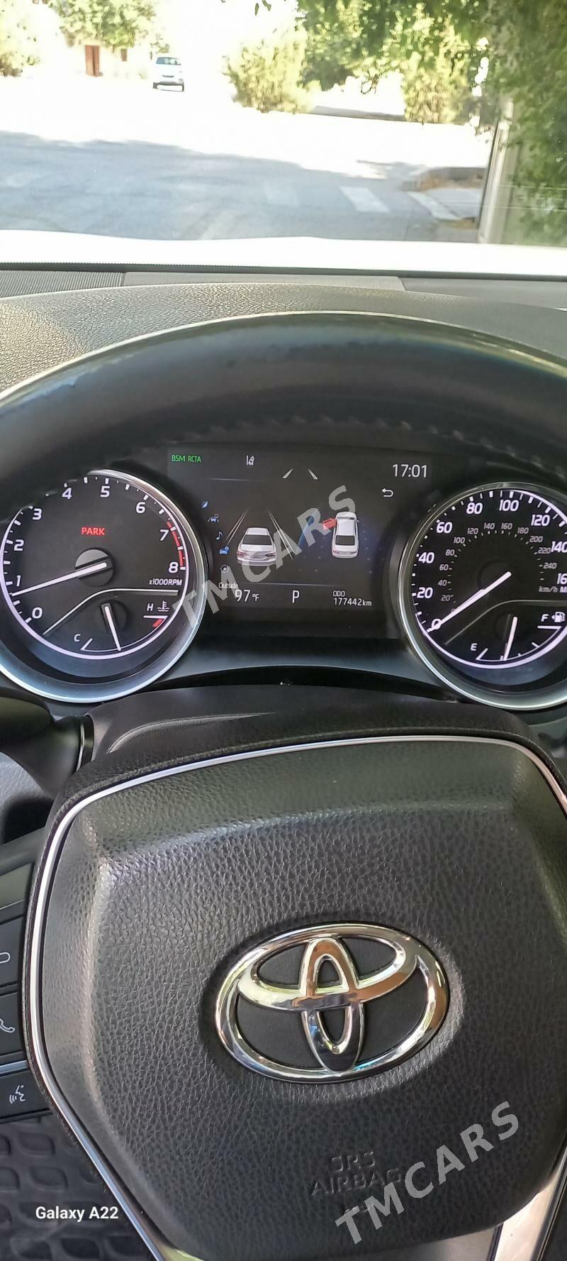 Toyota Camry 2020 - 425 000 TMT - Aşgabat - img 6