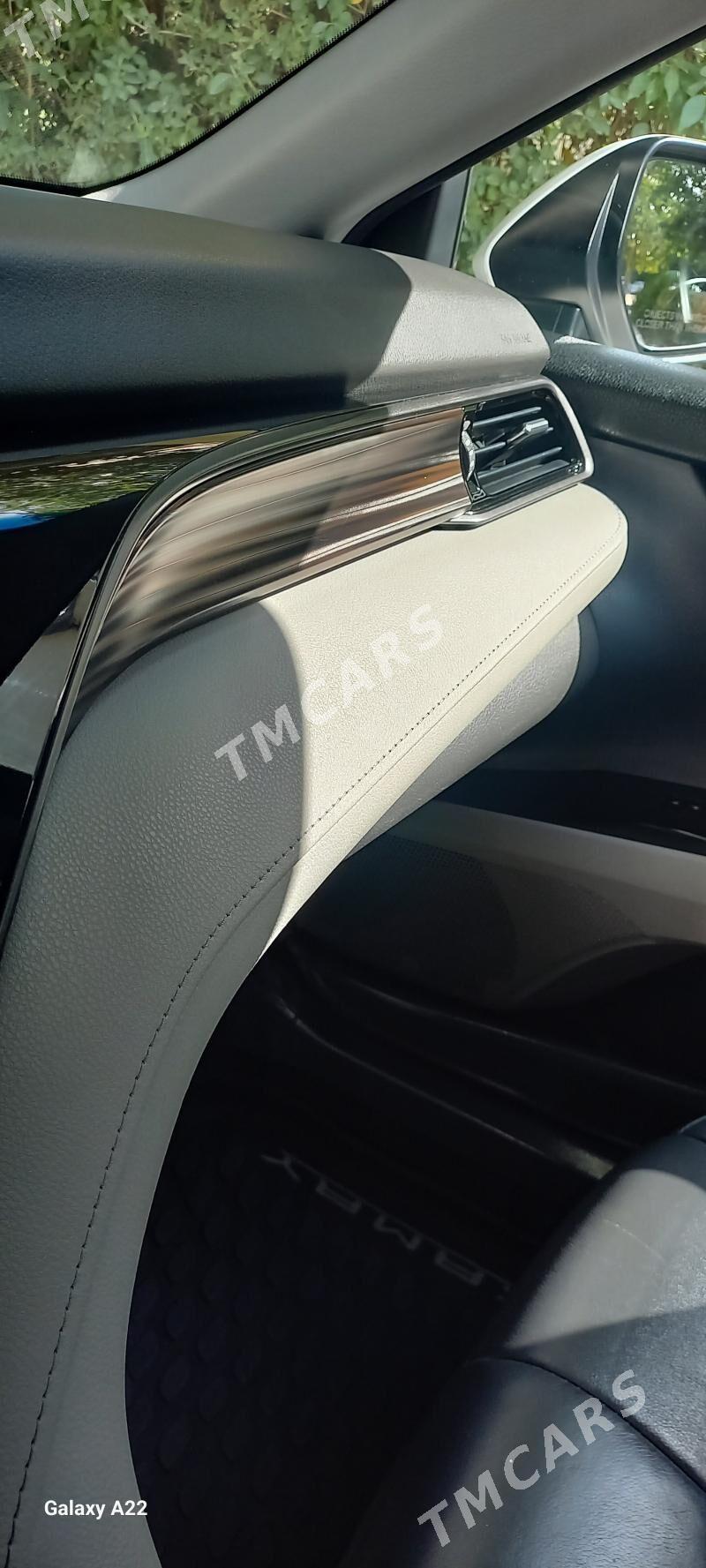 Toyota Camry 2020 - 425 000 TMT - Aşgabat - img 9