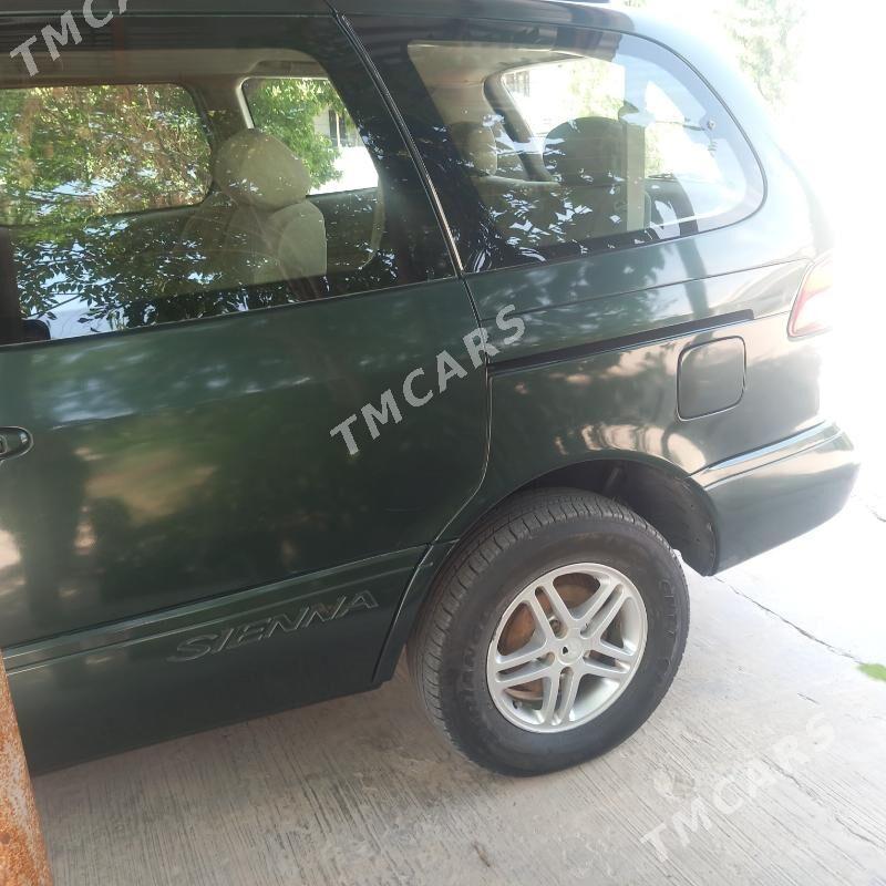 Toyota Sienna 2000 - 150 000 TMT - Шабатский этрап - img 2