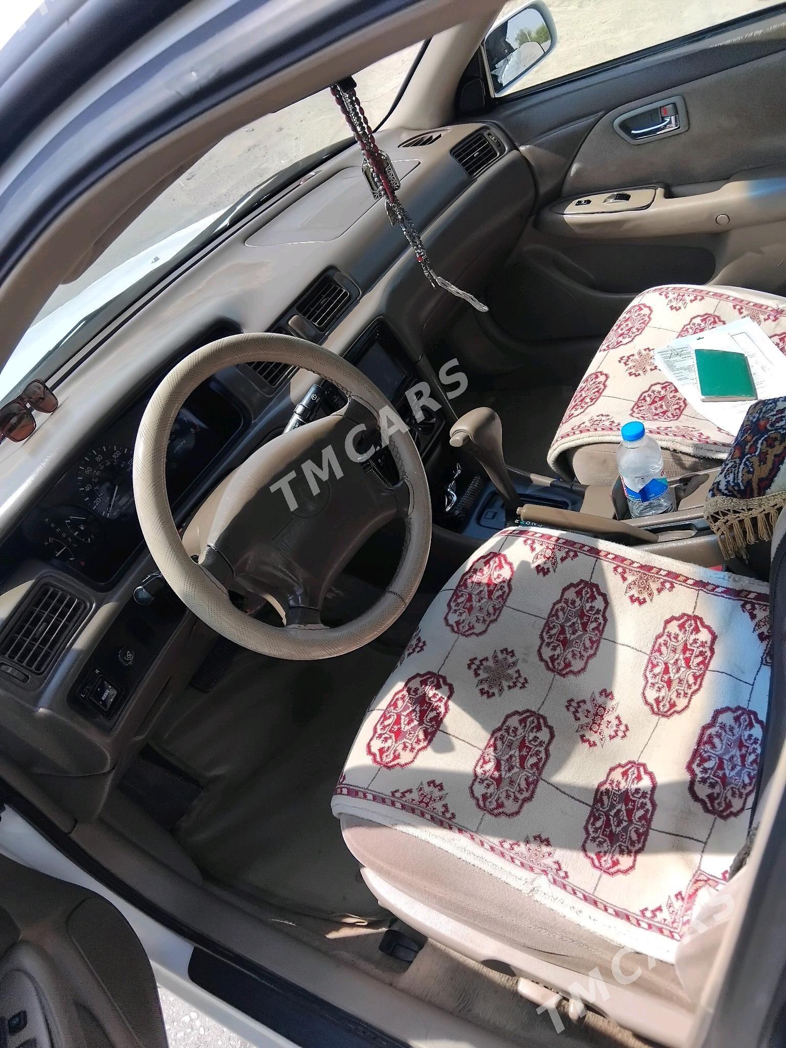 Toyota Camry 1999 - 100 000 TMT - Halaç - img 2