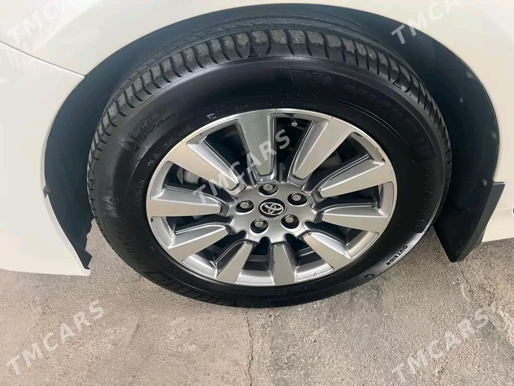 Toyota Sienna 2020 - 680 000 TMT - Bagyr - img 8