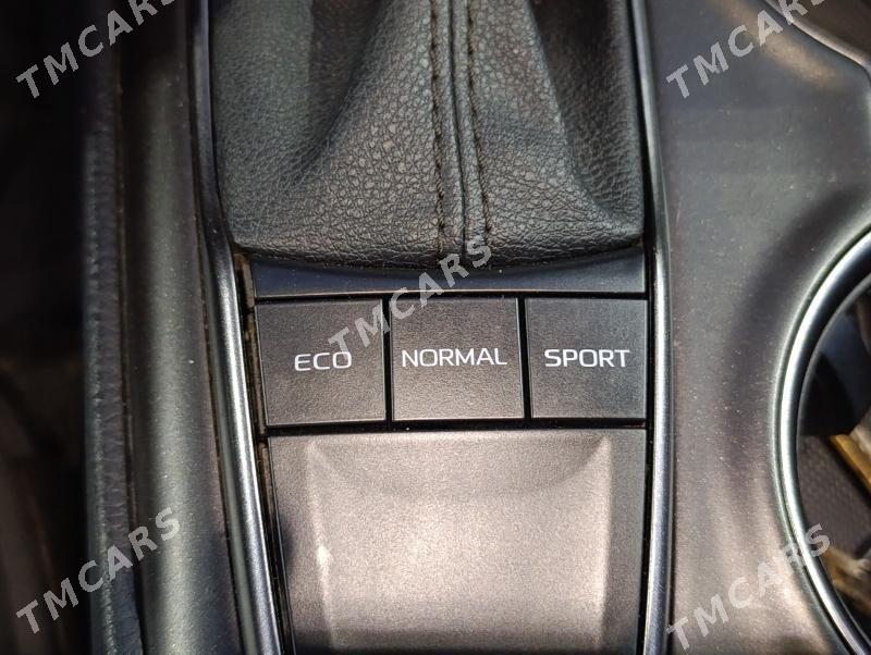 Toyota Camry 2022 - 295 000 TMT - Türkmenabat - img 9