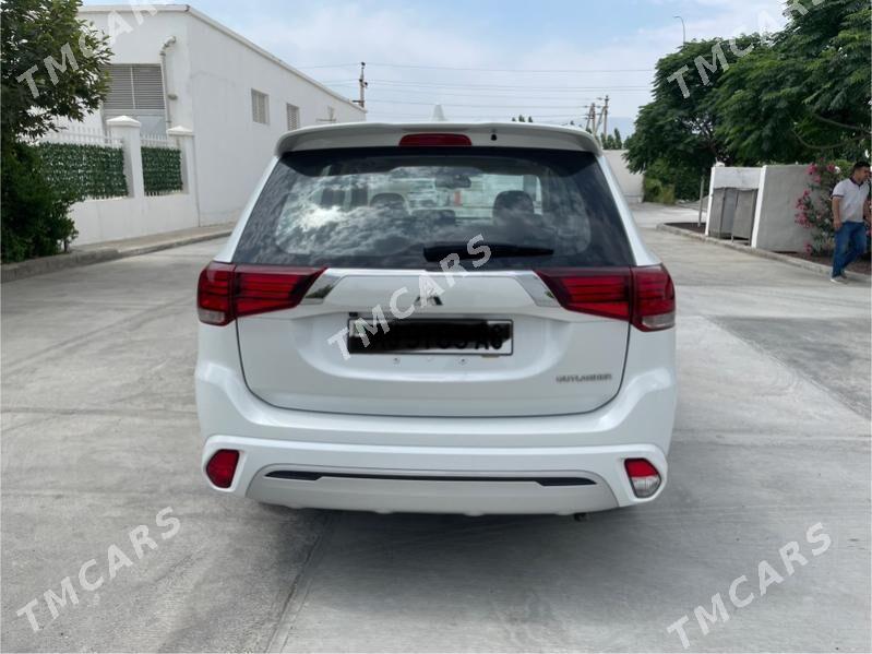 Mitsubishi Outlander 2022 - 295 000 TMT - Aşgabat - img 2