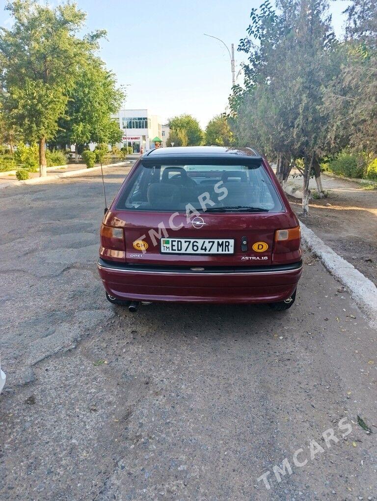 Opel Astra 1992 - 45 000 TMT - Sakarçäge - img 2