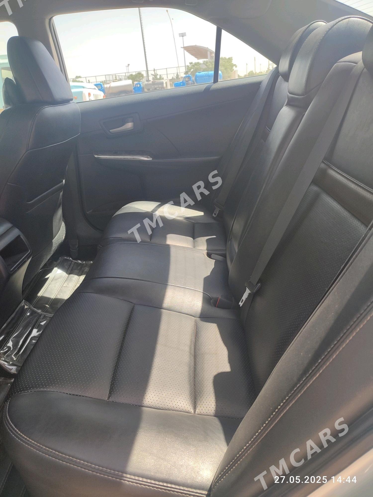 Toyota Camry 2014 - 220 000 TMT - Мары - img 8