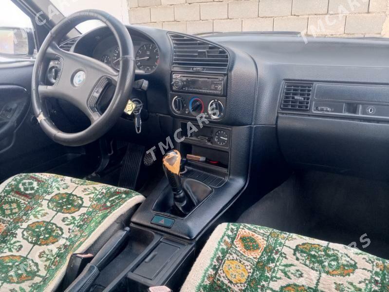 BMW 320 1992 - 42 000 TMT - Kaka - img 7