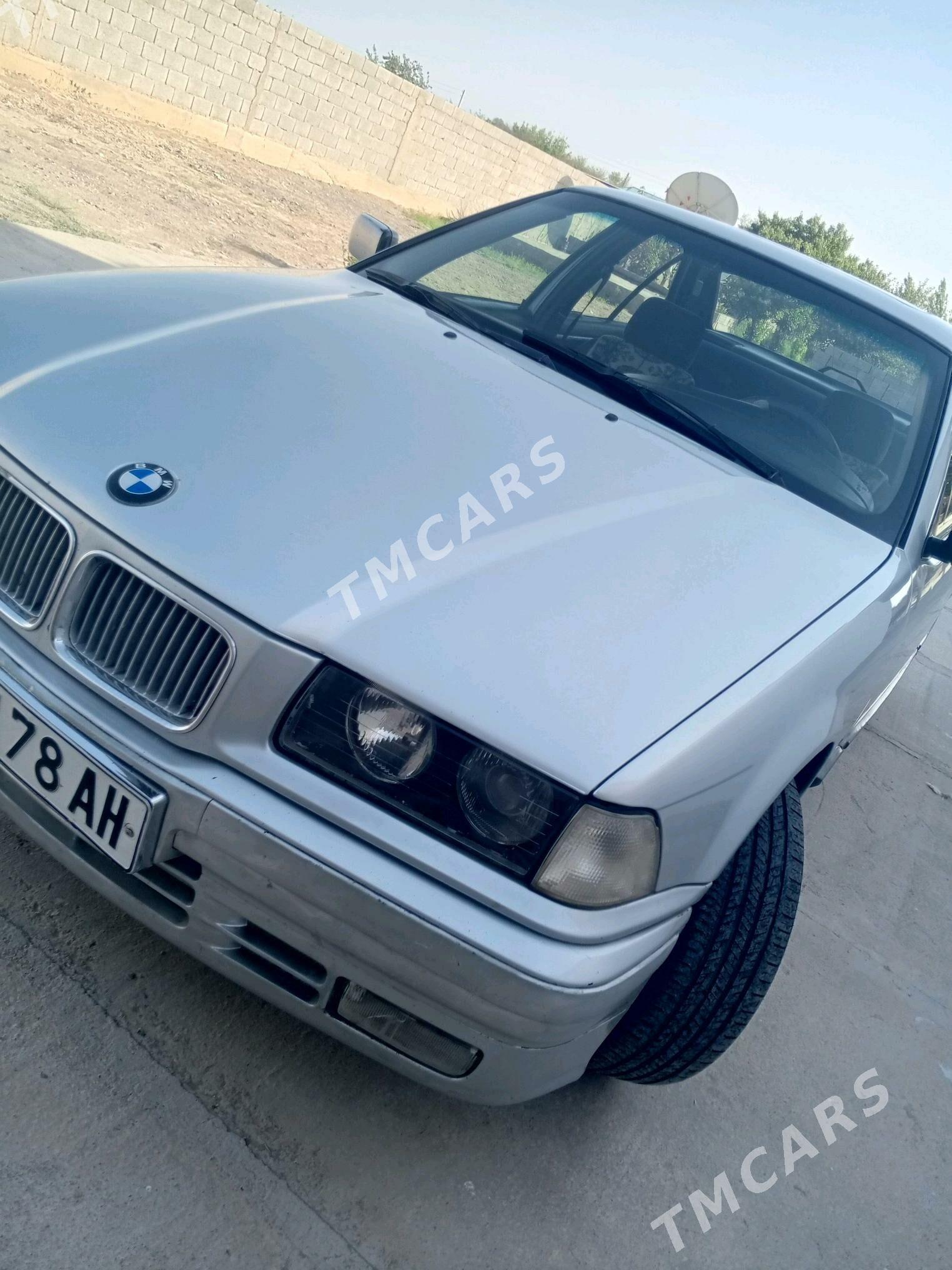 BMW 320 1992 - 42 000 TMT - Kaka - img 9